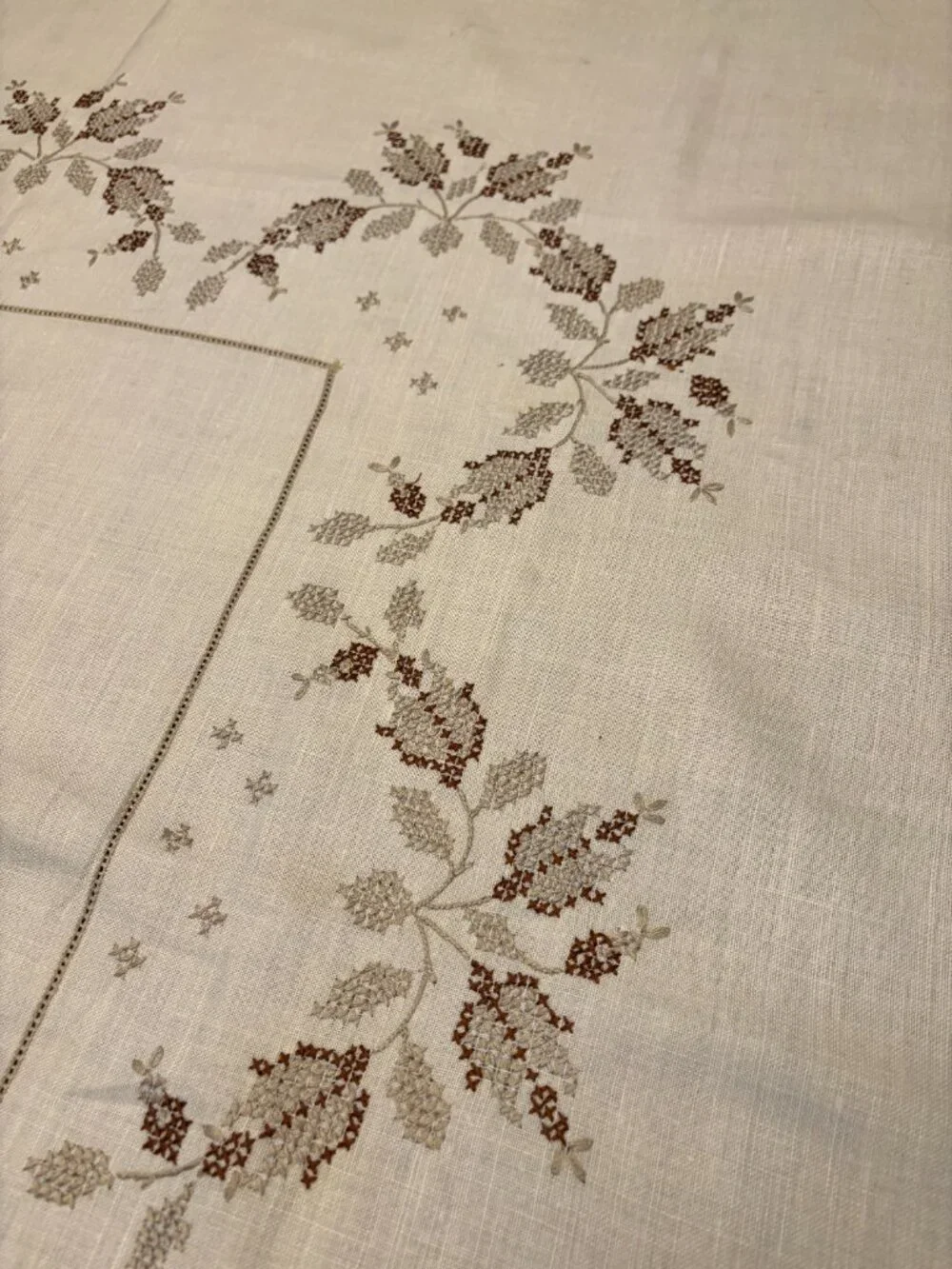 Vintage Hand-Stitched Square Linen Tablecloth 47